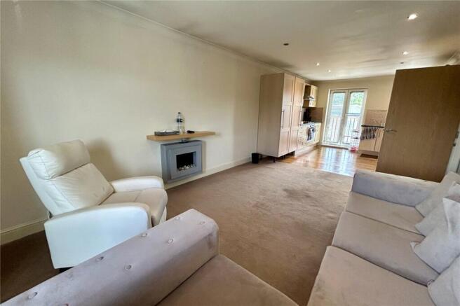 2 bed Apartment for sale Image 6