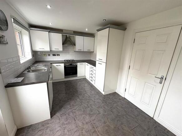 3 bed End of Terrace for sale Image 4