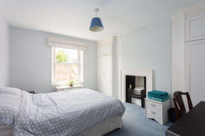 5 bed House for sale Image 9