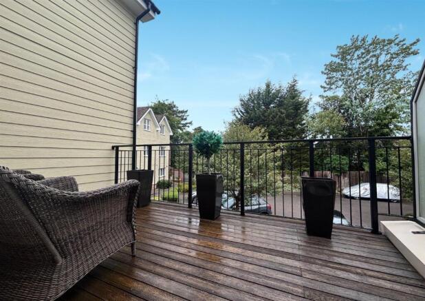 Balcony SPG.jpg