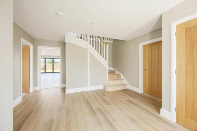 4 bed House for sale Image 5