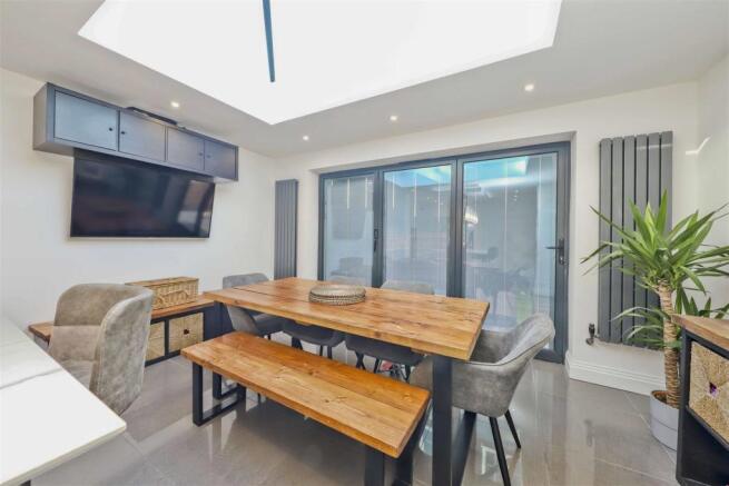 Dining room 2