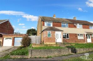 4, Hedgeway, Newbury RG14 2PB