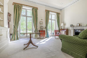 Flat 3, 64, St George's Square, London SW1V 3QT