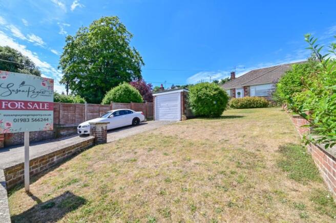 Welcome to 58 Clatterford Road