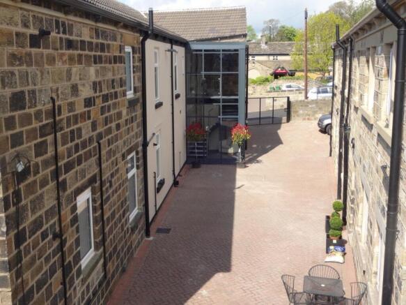 2 bed Flat for sale Image 12