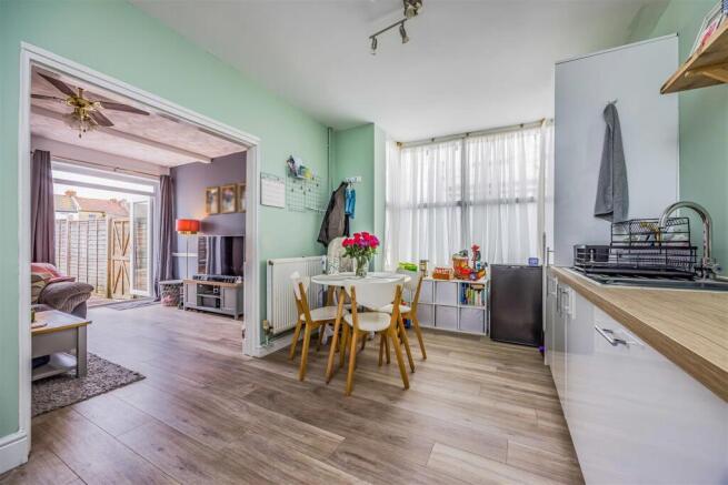 23D Stubbington Avenue, Copnor-Small-PorticoMarket