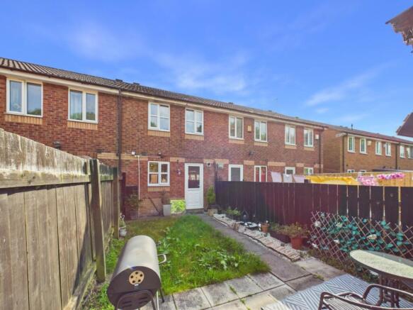 2 bed Terraced for sale Image 11
