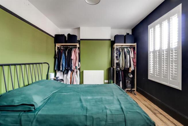 Bedroom 1 (4).jpg