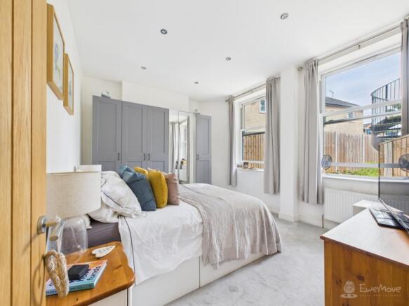 Principal Bedroom- Mark Stephens EweMove Newmarket