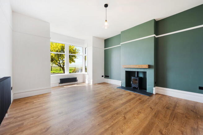5 bed Detached to rent Image 6