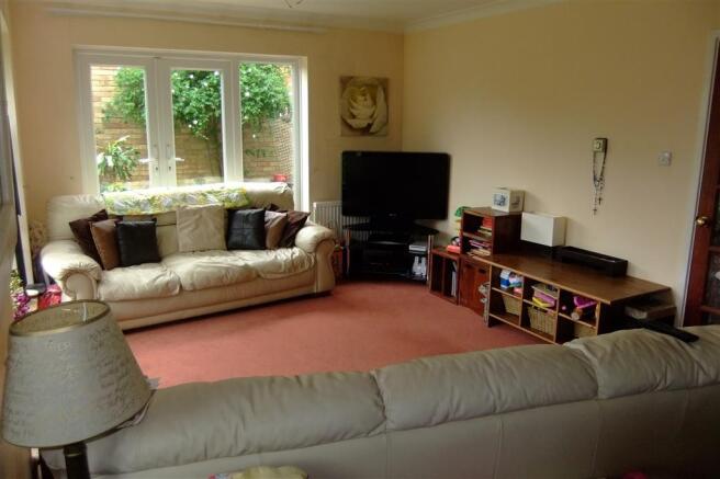 Lounge 2