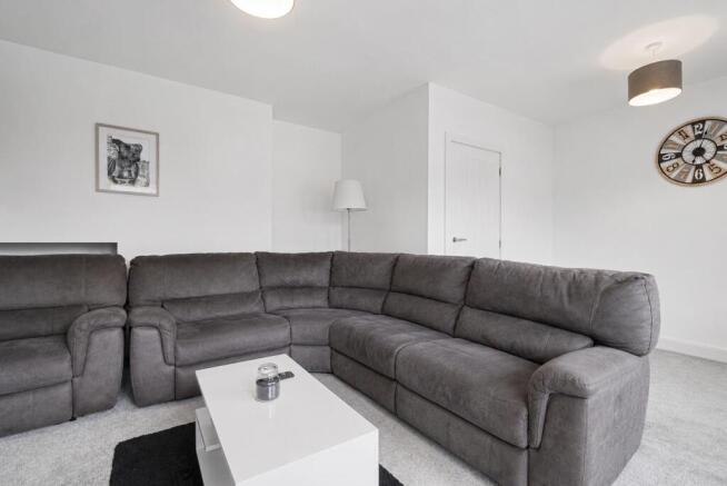 Lounge 1_1.jpeg
