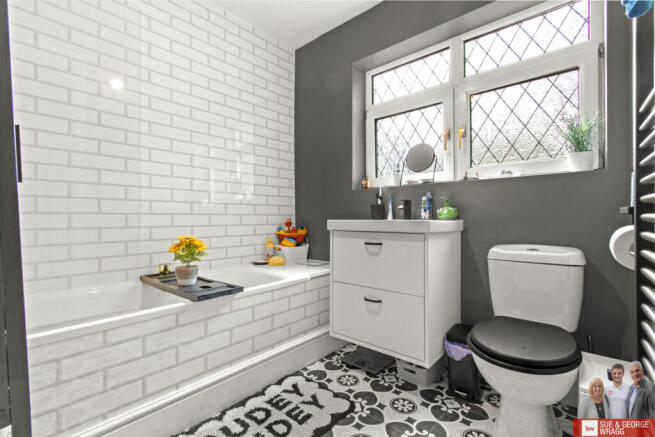 3 bed Semi-Detached for sale Image 9