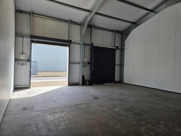 Light industrial facility to lease in 500sqft Warehouse To Let in ...
