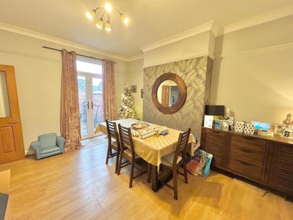 Dining Room.jpg