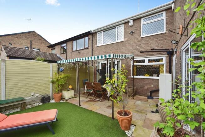 4 bed Semi-Detached for sale Image 11