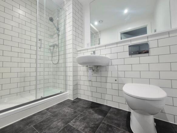 2 bed Apartment to rent Image 7