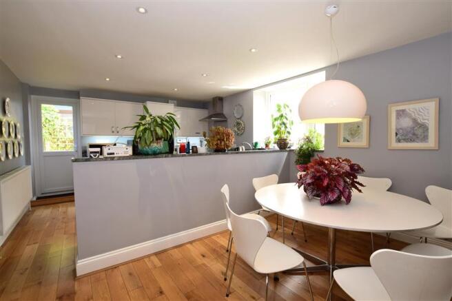 Kitchen /Breakfast Room
