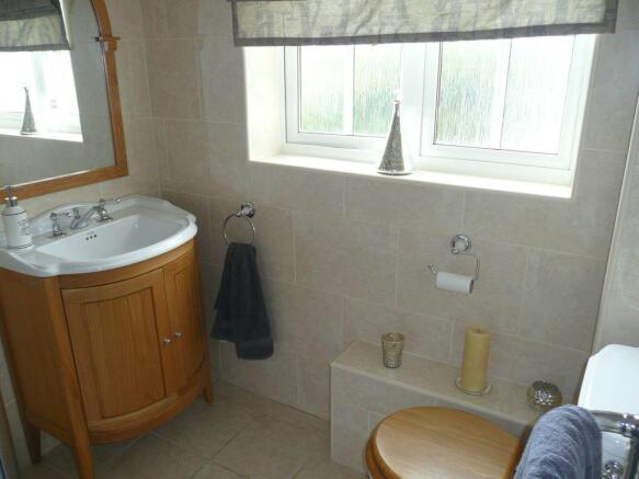 EN SUITE
