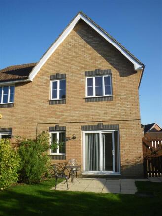 BackgardenWholeHouse.JPG