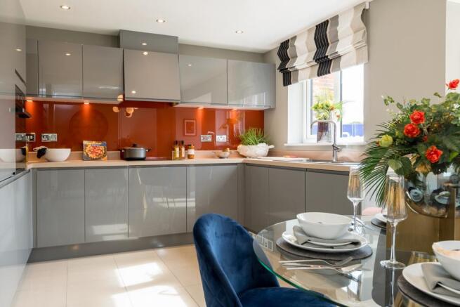 4 bed Detached for sale Image 5