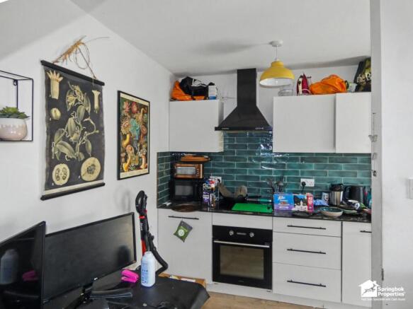 1 bed Terraced for sale Image 5
