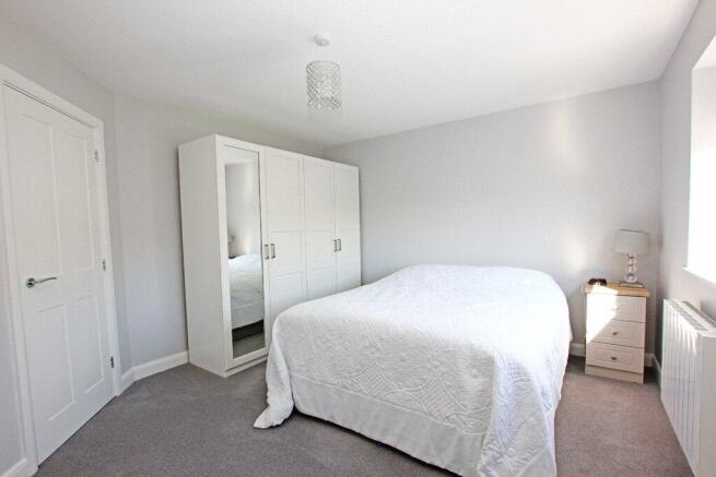 2 bed Apartment for sale Image 8