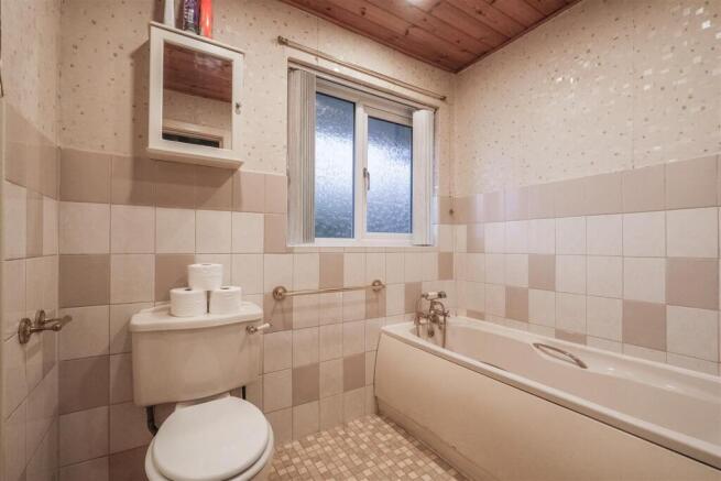 3 bed Semi-Detached for sale Image 12