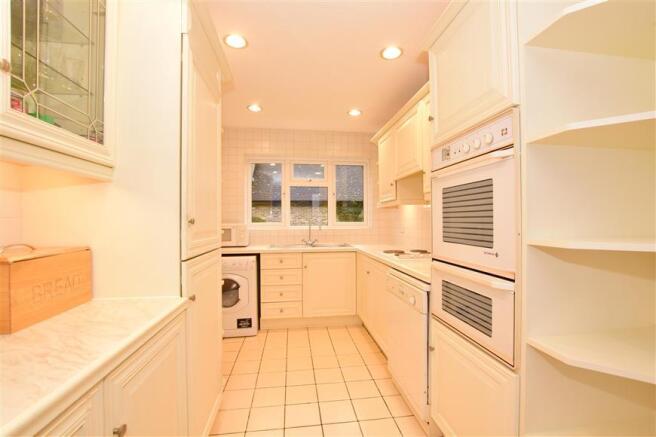Kitchen / Breakfast Room