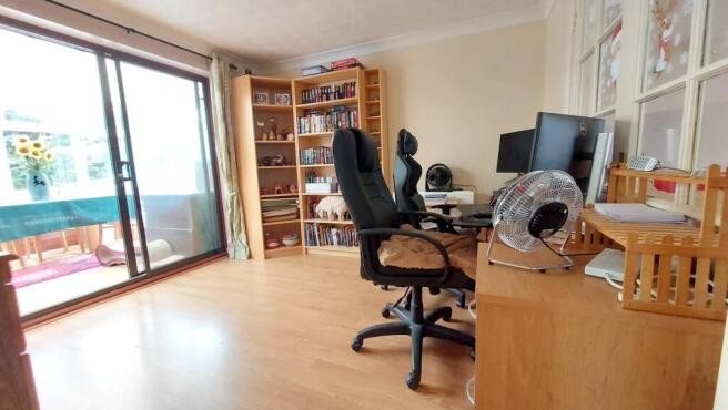 Photo 11