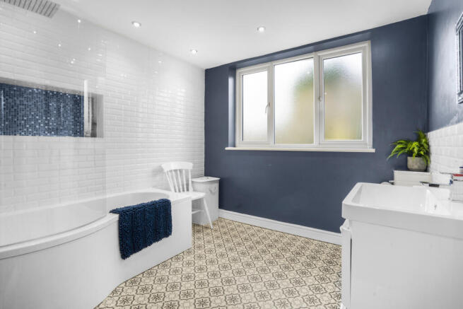 Main Bathroom