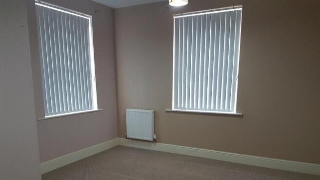 228 Spring Bank - photo 2