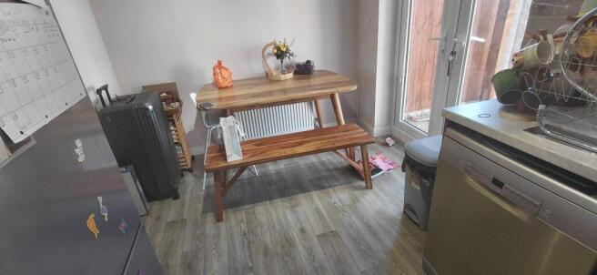 2 bed Semi-Detached for sale Image 5