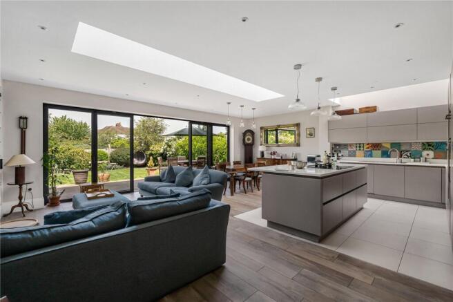 Kitchen/Reception