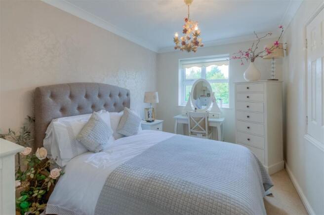 9 Tadcaster Close, bedroom