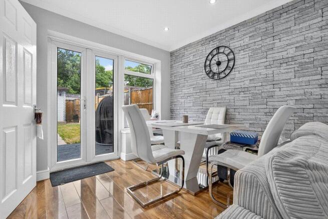 Peregrine Close, Watford, Hertfordshire, WD25 photo 4