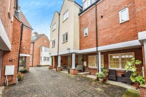 12, Bishops Mews, Mill Street, Wells BA5 2DU