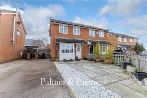 27, Greenacres, Stowmarket IP14 4EJ