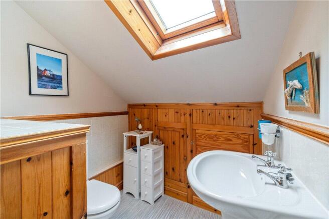 3 bed Terraced for sale Image 10