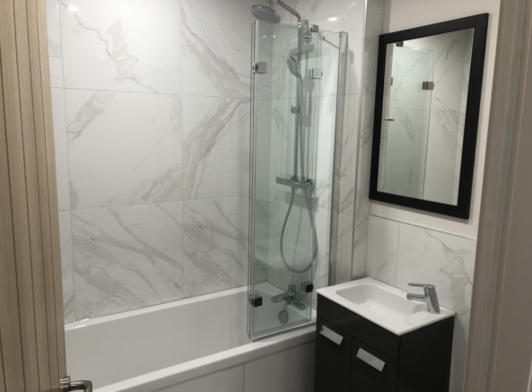 2 bed Apartment to rent Image 8