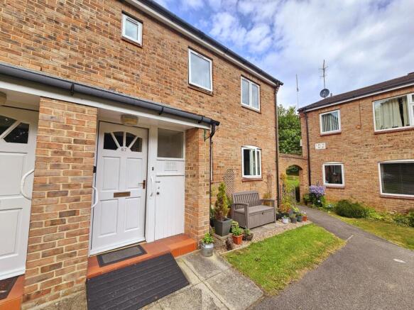 2 bed Flat for sale Image 10