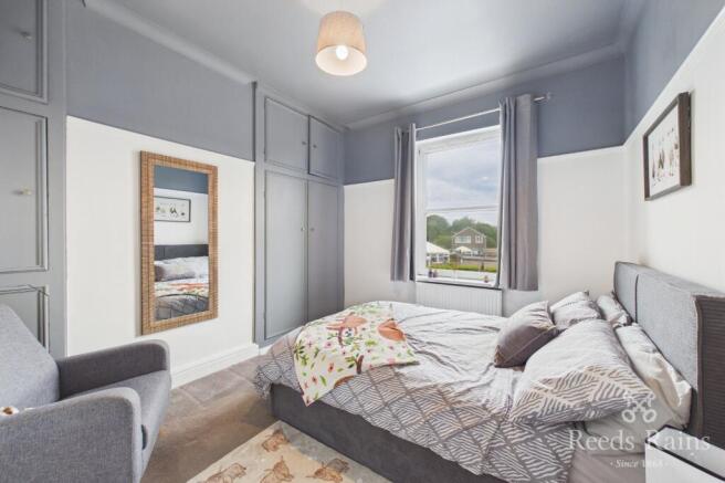 4 bed Semi-Detached for sale Image 9