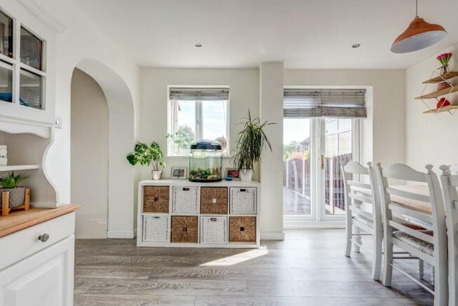 1BerryHolmeCourt(Interior)(2of32).jpg