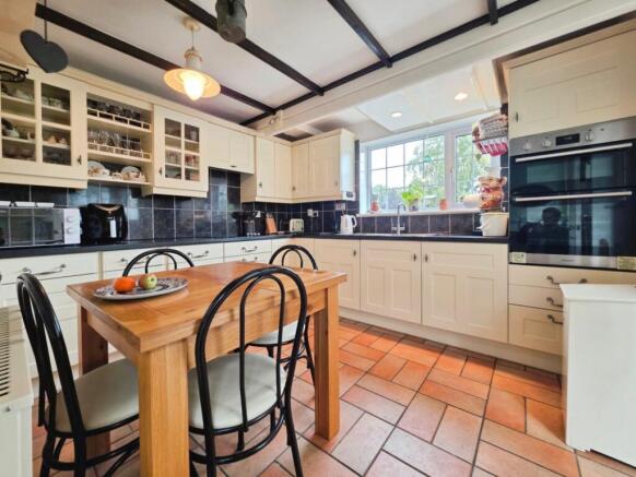 Kitchen/Breakfast Room