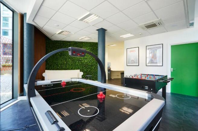 1 bed Apartment to rent Image 11