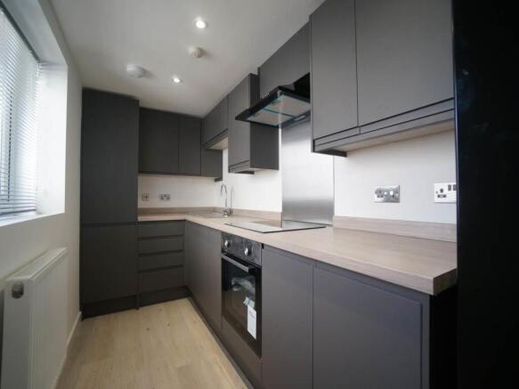 29VictoriaSt_Kitchen1.1.JPG