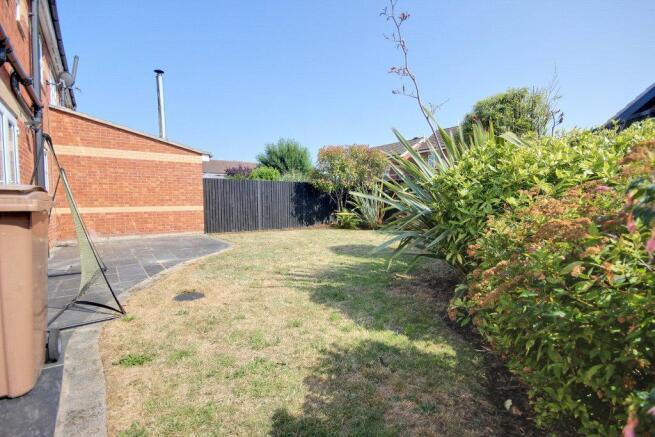 3 bed House to rent Image 7