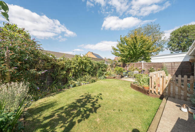 1344205-5-68a7301...