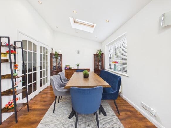 CAM02119G0-PR0554-STILL007